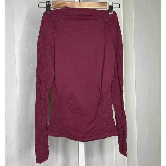 Free People No Turning Back Top Burgundy Long Lace Sleeves Made in USA Size M - Picture 5 of 5